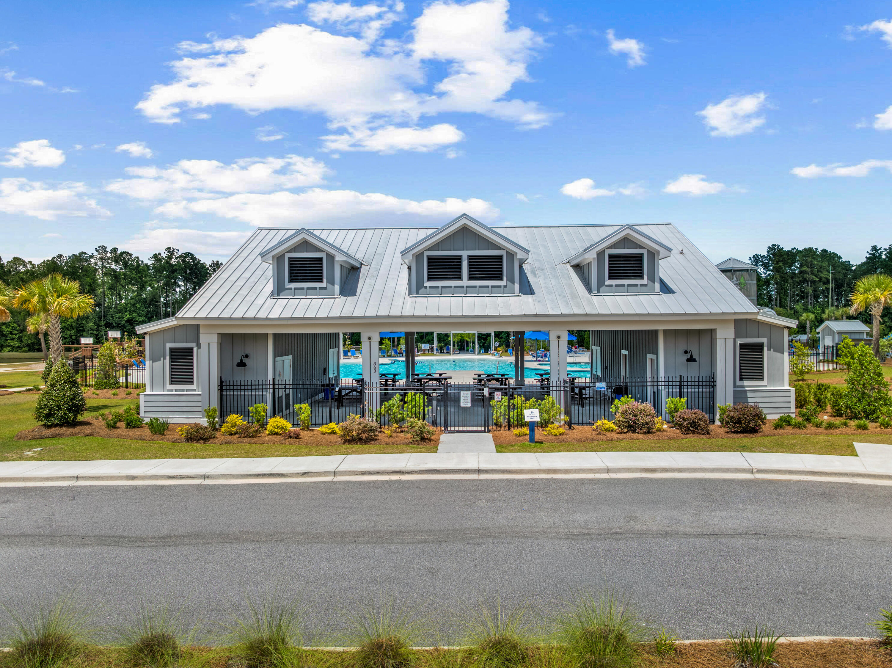 106 Summer View Road Summerville, SC 29486 - Photo 34 of 41 .