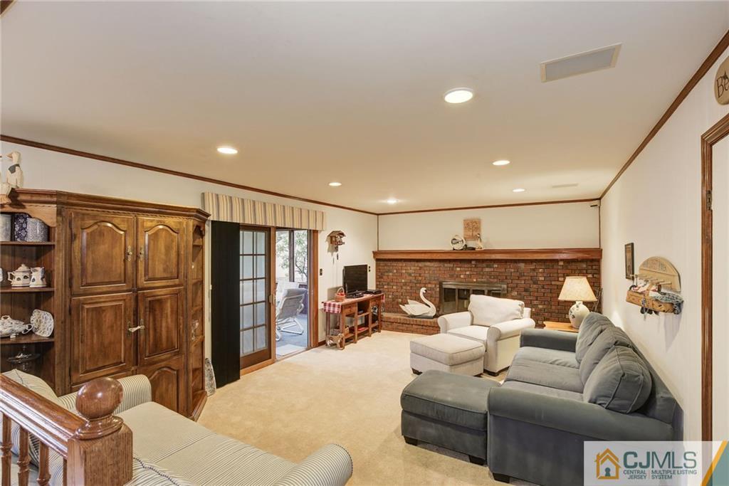 53 Dellwood Road Edison, NJ 08820 - Photo 11 of 23 Gallery Image 11