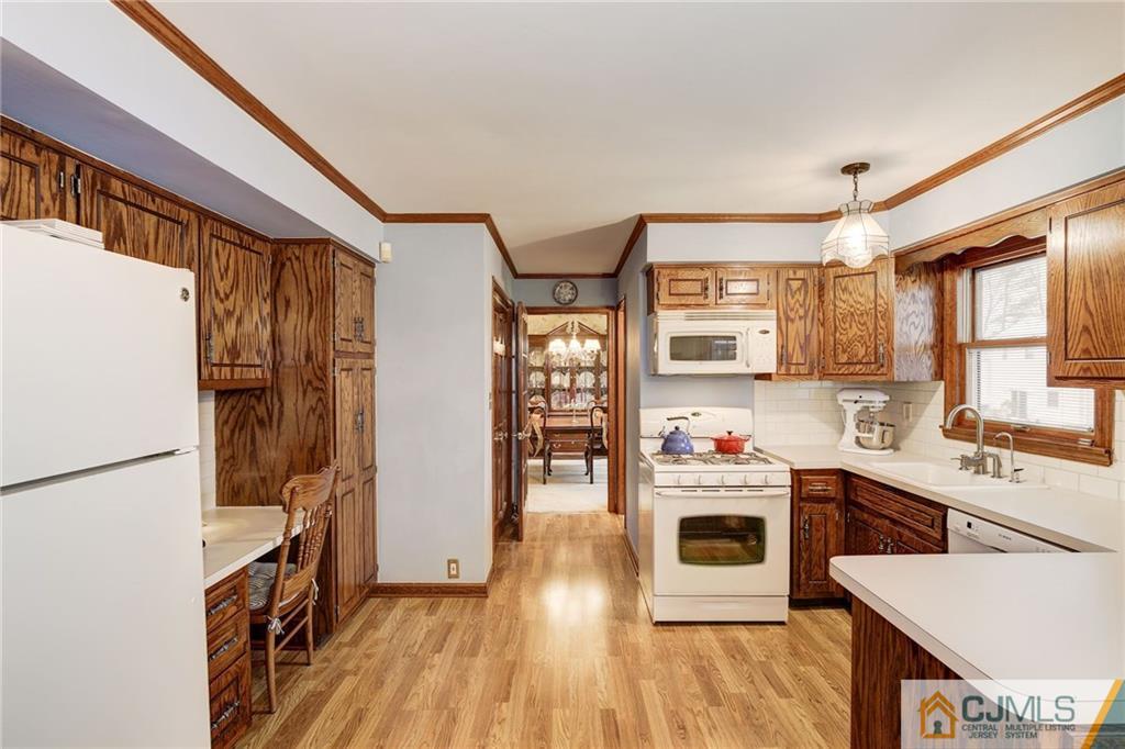 53 Dellwood Road Edison, NJ 08820 - Photo 10 of 23 Gallery Image 10