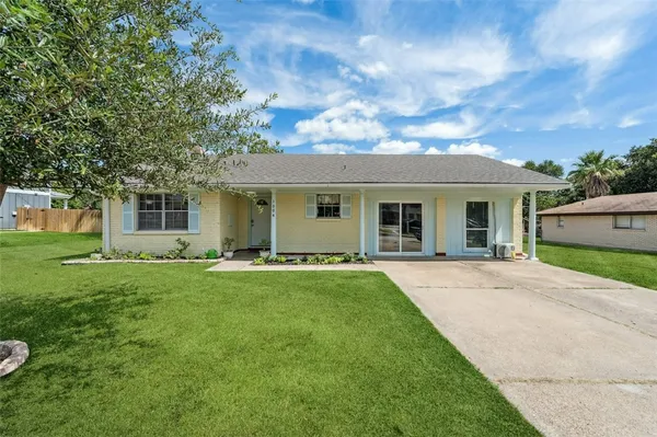 $2,195 | 1004 Dominik Drive, College Station, TX 77840