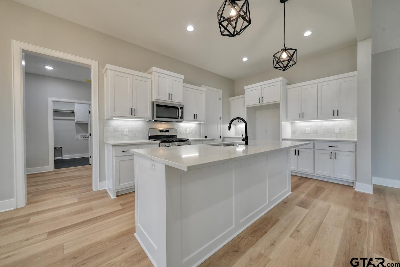 606 Prince Lane Tyler, TX 75704 - Photo 6 of 34