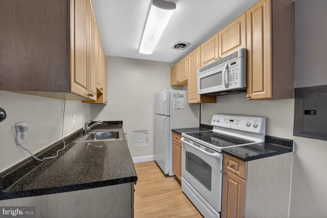 $100,000 | 5601 Parker House Terrace, Unit 319, Hyattsville, MD 20782