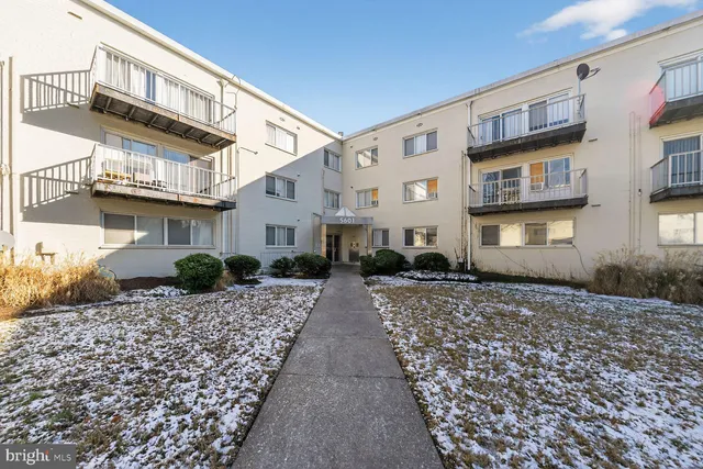 $100,000 | 5601 Parker House Terrace, Unit 319, Hyattsville, MD 20782