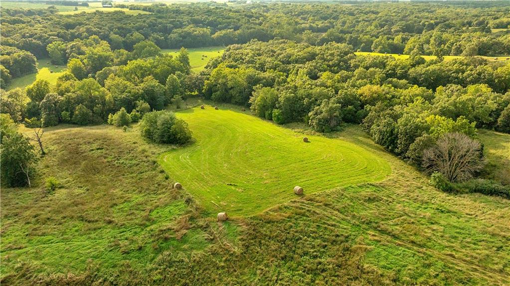 Southwest 52nd Avenue Trenton, MO 64683 - Photo 3 of 60