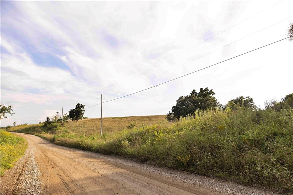 Southwest 52nd Avenue Trenton, MO 64683 - Photo 7 of 60