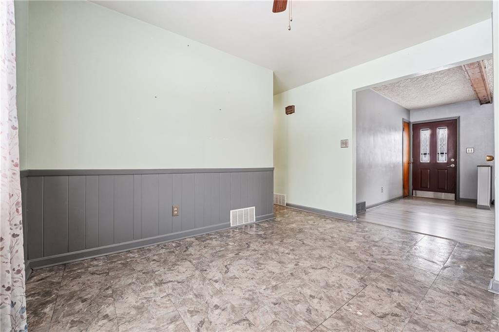 745 Robertson Road Hermitage, PA 16148 - Photo 20 of 33