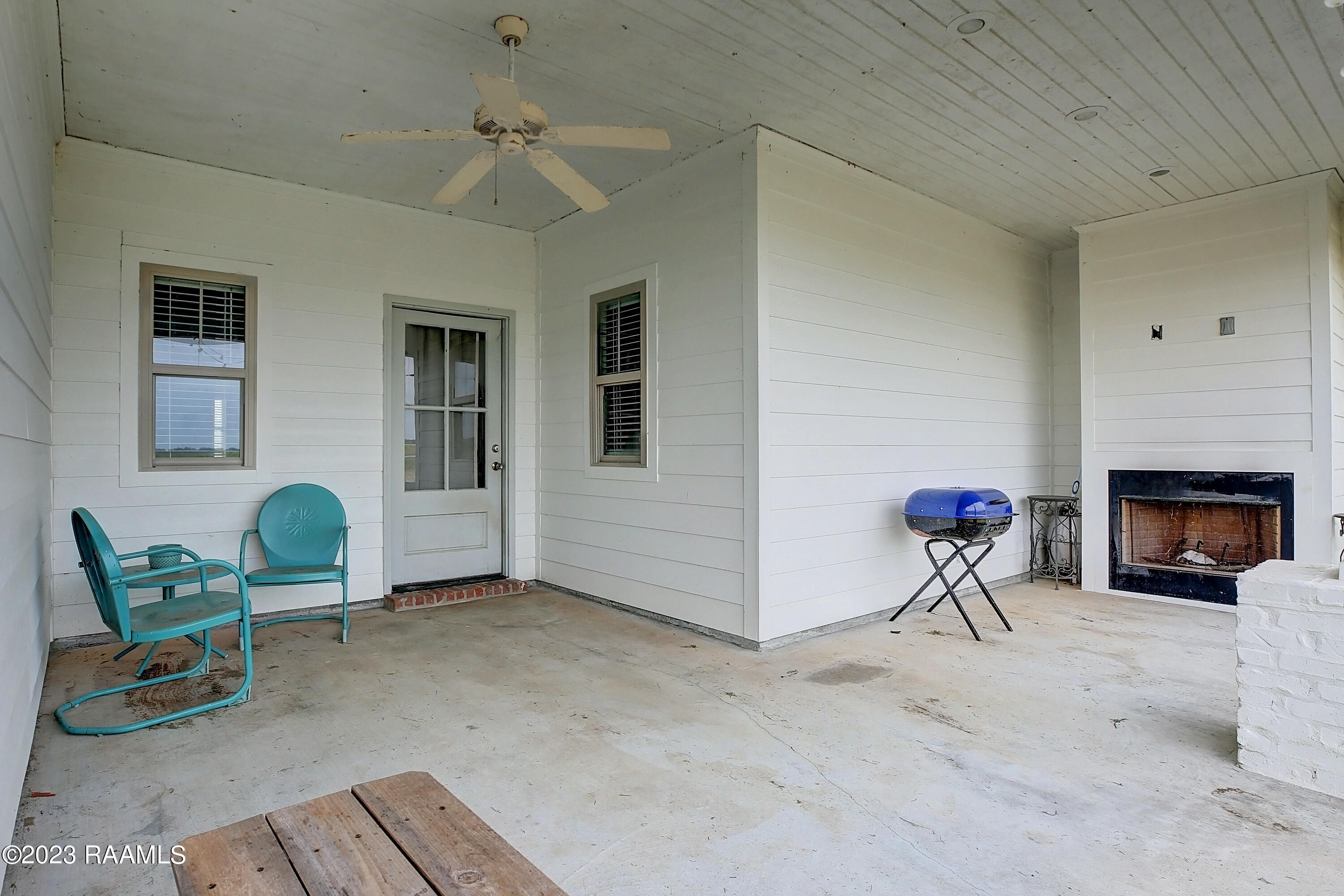 1252 Delcambre Road Breaux Bridge, LA 70517 - Photo 18 of 21 1252Delcambre-18