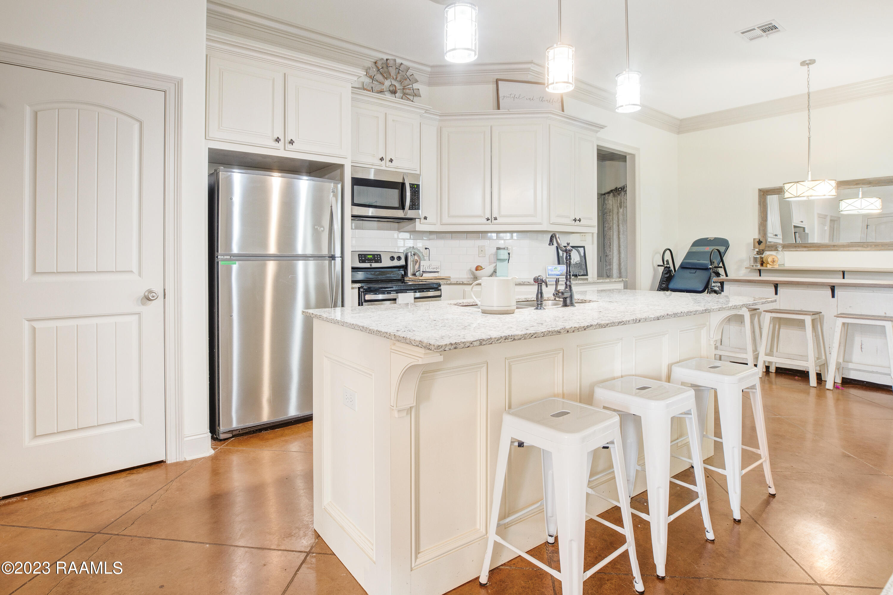 1252 Delcambre Road Breaux Bridge, LA 70517 - Photo 9 of 21 1252Delcambre-9