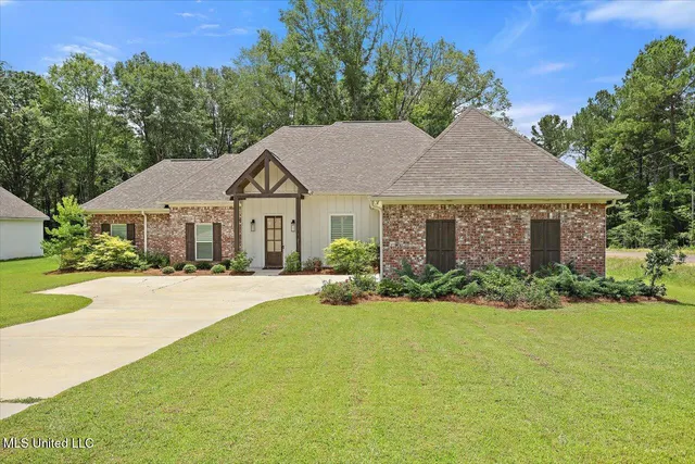 $445,000 | 1175 Sanctuary Drive, Brandon, MS 39042