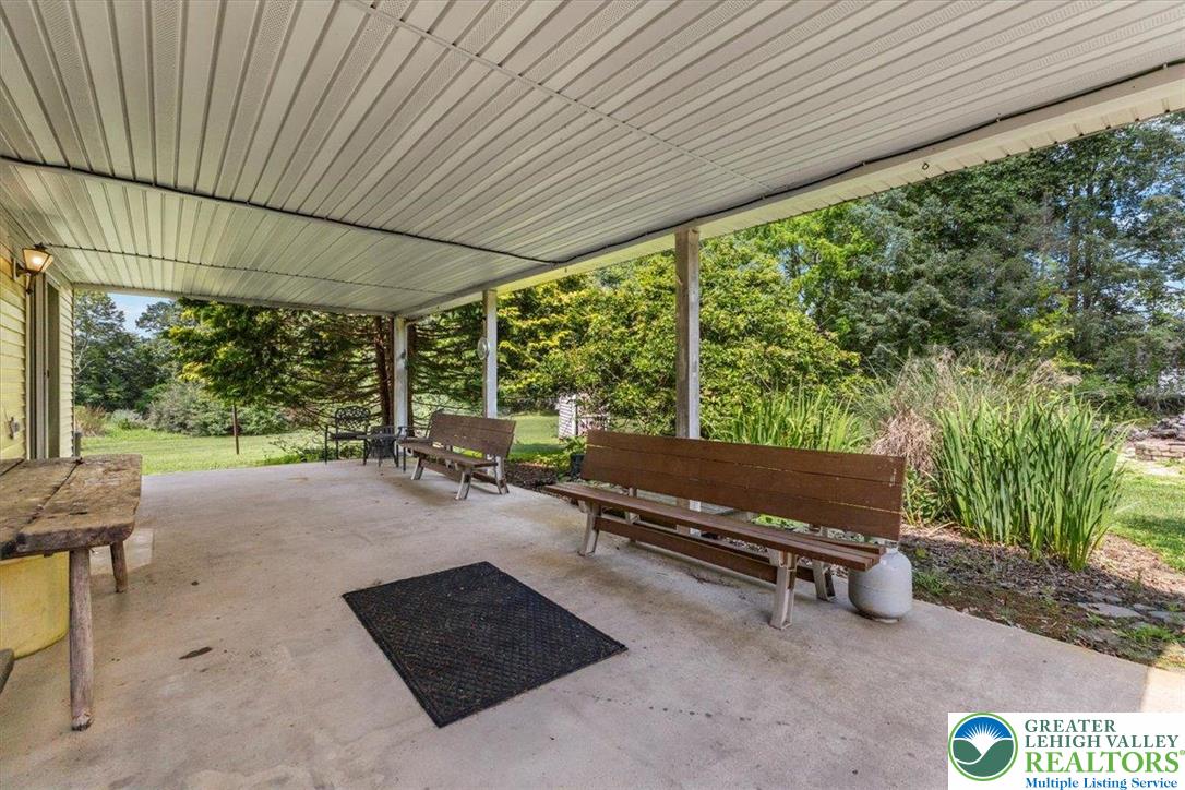 162 Locke Heights Road Bangor, PA 18013 - Photo 15 of 18 Gallery Image 15