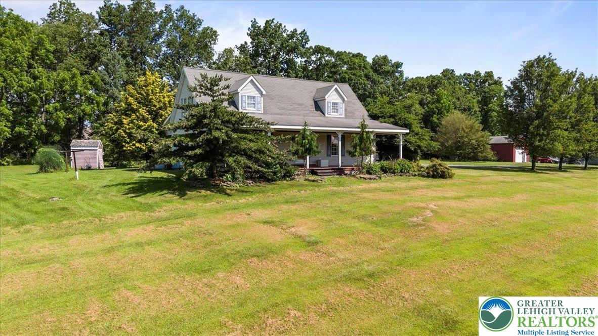 162 Locke Heights Road Bangor, PA 18013 - Photo 3 of 18 Gallery Image 3