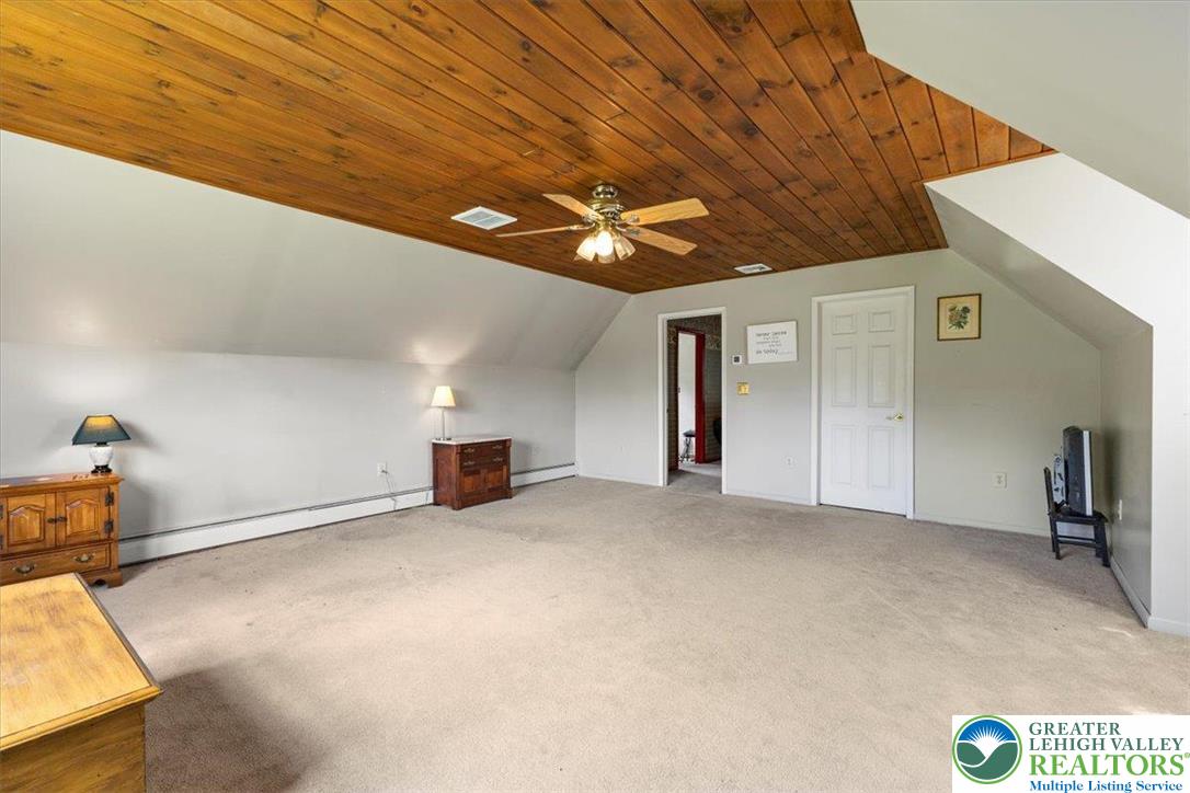 162 Locke Heights Road Bangor, PA 18013 - Photo 10 of 18 Gallery Image 10