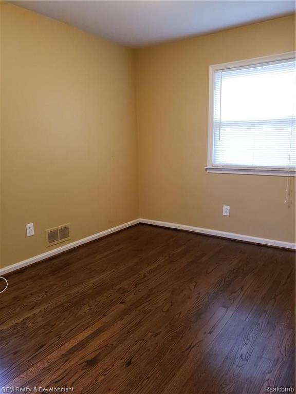 14840 Merriman Road Livonia, MI 48154 - Photo 7 of 14
