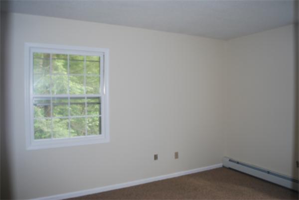 218 Arnold Road Sturbridge, MA 01518 - Photo 3 of 6