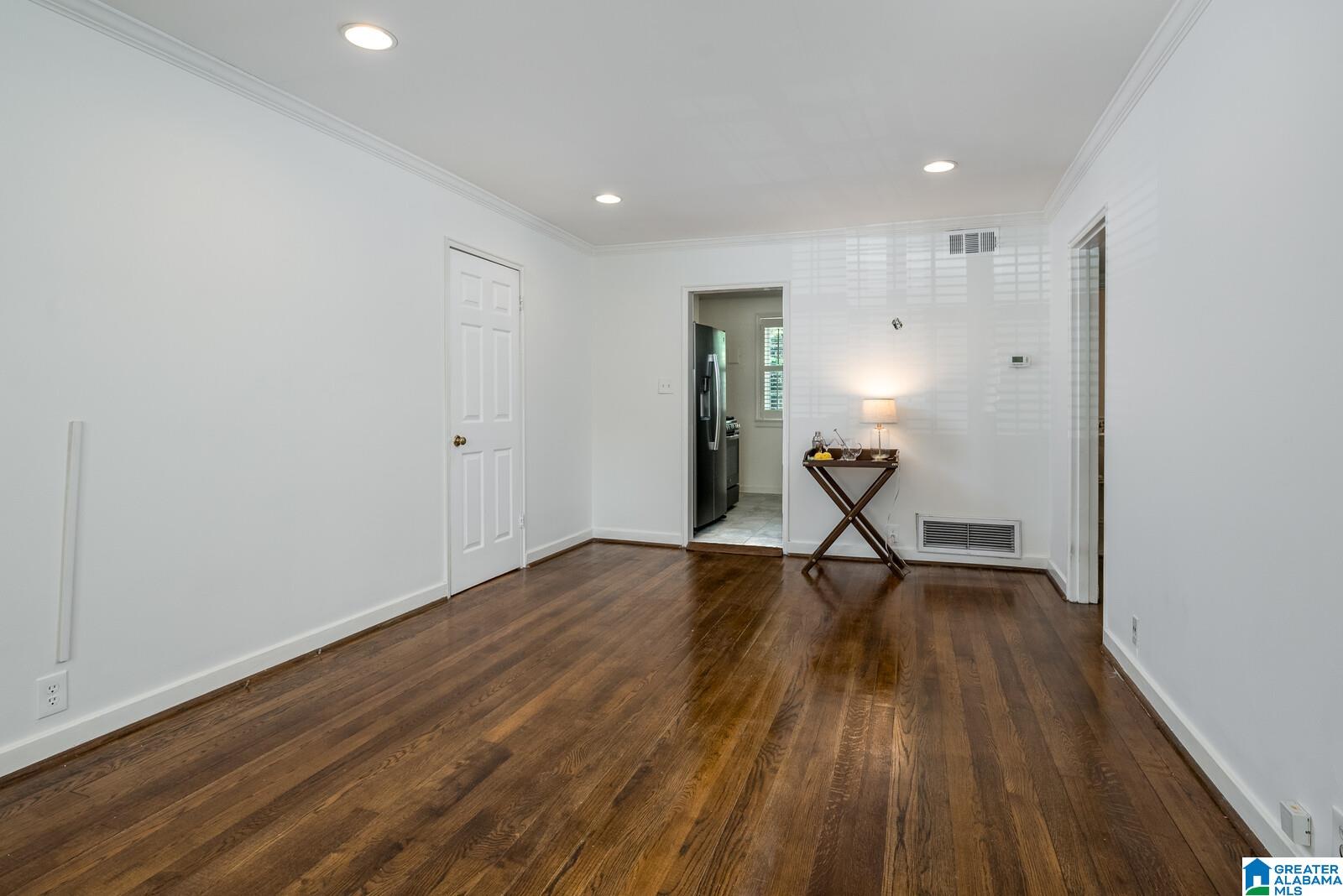 204 Fox Hall Road, Unit B Mountain Brook, AL 35213 - Photo 4 of 25