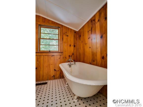 408 Riverview Road Tryon, NC 28782 - Photo 15 of 24