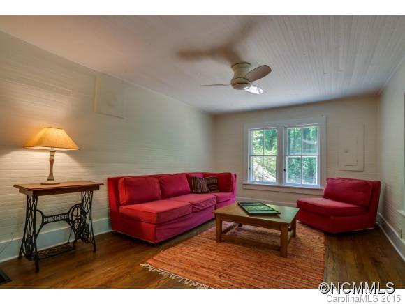 408 Riverview Road Tryon, NC 28782 - Photo 4 of 24