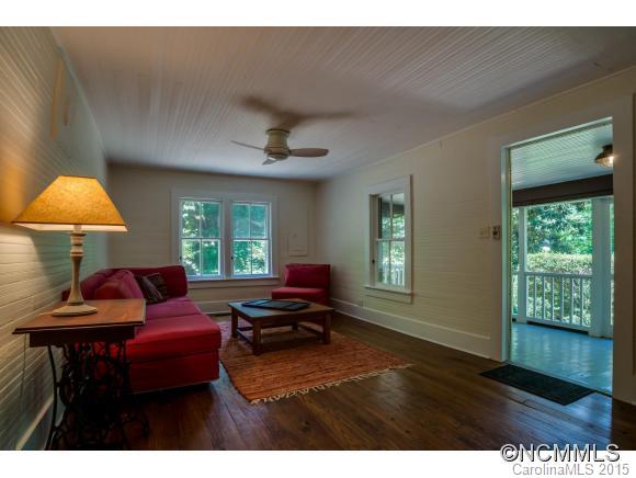 408 Riverview Road Tryon, NC 28782 - Photo 5 of 24