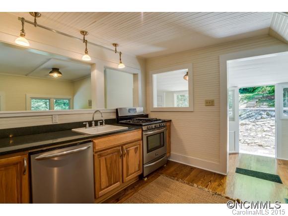 408 Riverview Road Tryon, NC 28782 - Photo 7 of 24