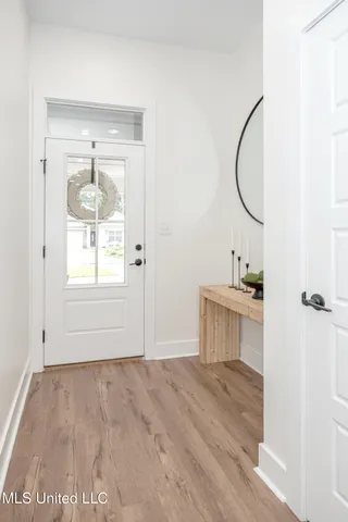 $2,300 | 1605 South 9th Street, Ocean Springs, MS 39564