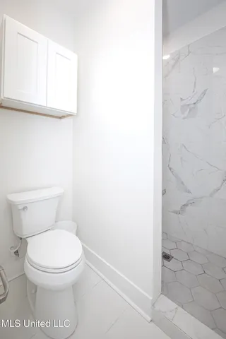 $2,300 | 1605 South 9th Street, Ocean Springs, MS 39564