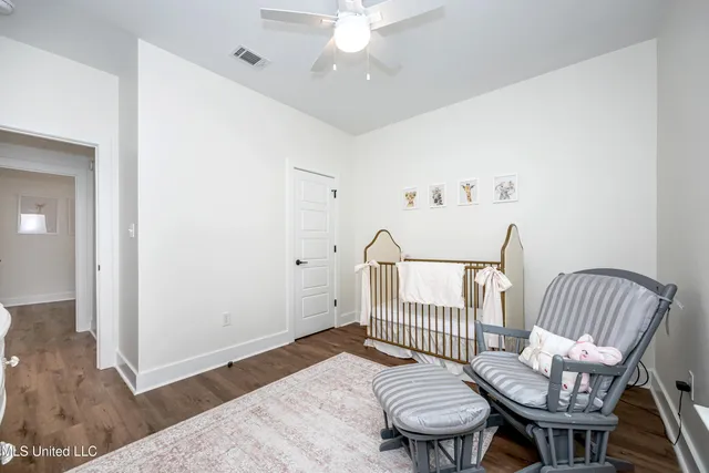 $2,300 | 1605 South 9th Street, Ocean Springs, MS 39564