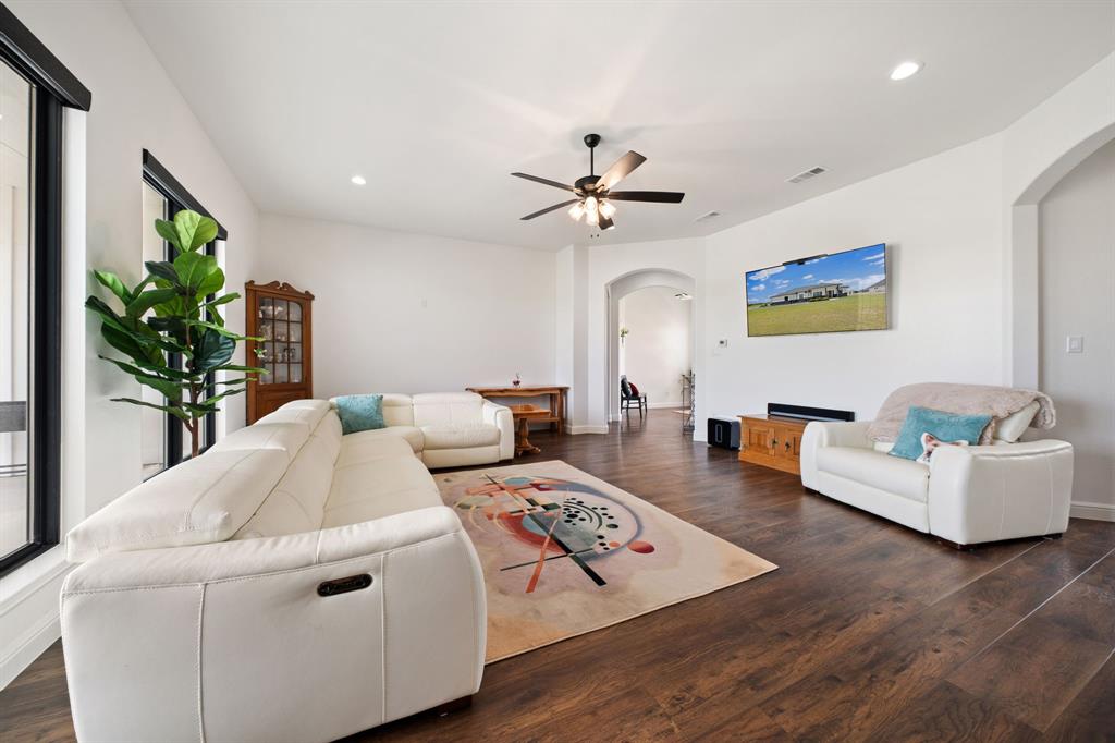 140 Lone Elm Road Midlothian, TX 76065 - Photo 12 of 32