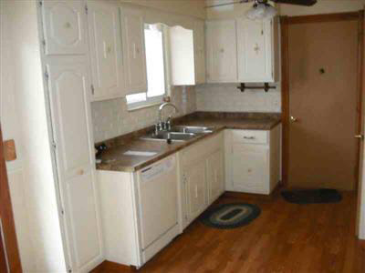 6230 North Belsay Road Flint, MI 48506 - Photo 3 of 9 20176193-2.JPG