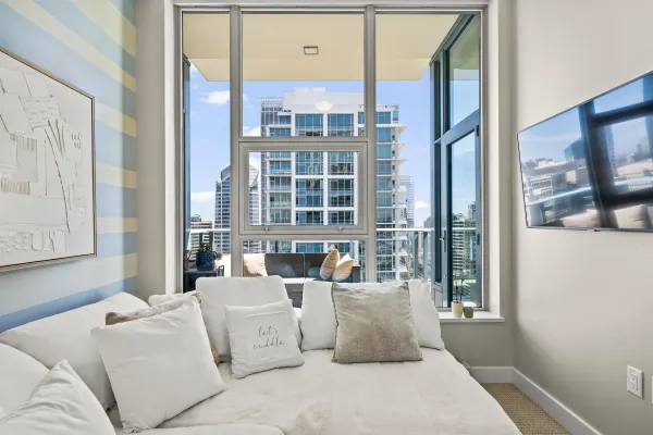 $1,275,000 | 1388 Kettner Boulevard, Unit 2706, San Diego, CA 92101