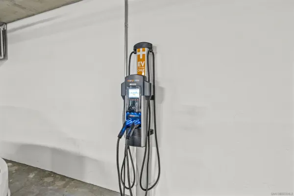 $1,275,000 | 1388 Kettner Boulevard, Unit 2706, San Diego, CA 92101