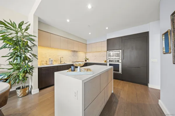 $1,275,000 | 1388 Kettner Boulevard, Unit 2706, San Diego, CA 92101