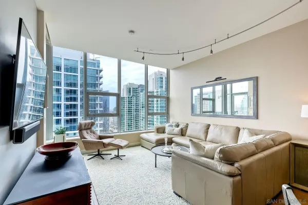 $1,275,000 | 1388 Kettner Boulevard, Unit 2706, San Diego, CA 92101