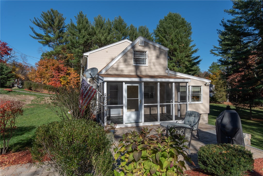 787 Round Top Road Burrillville, RI 02830 - Photo 2 of 24