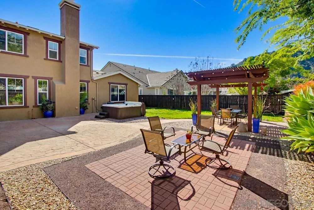 2954 Rangpur Court Escondido, CA 92027 - Photo 5 of 43