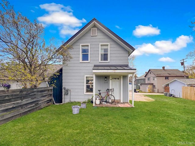 $154,000 | 223 West Clark Street, Negaunee, MI 49866
