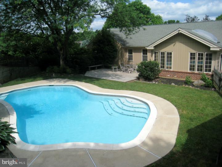 23 Applewood Road Malvern, PA 19355 - Photo 1 of 25 Pool