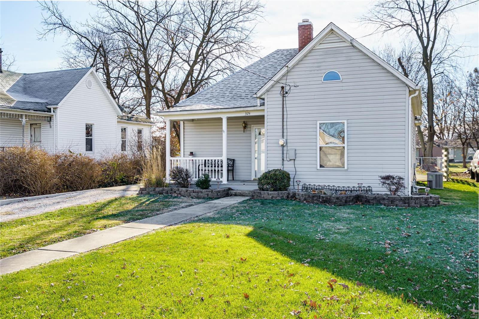 324 West Spring Street Staunton, IL 62088 - Photo 1 of 25