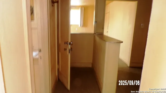 $185,000 | 704 North Washington Street, Beeville, TX 78102