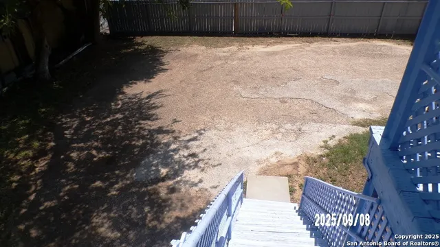 $185,000 | 704 North Washington Street, Beeville, TX 78102