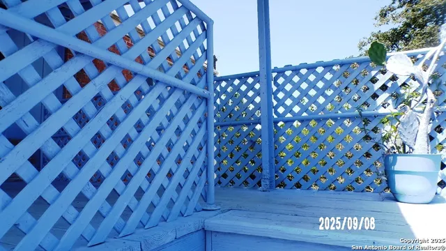 $185,000 | 704 North Washington Street, Beeville, TX 78102