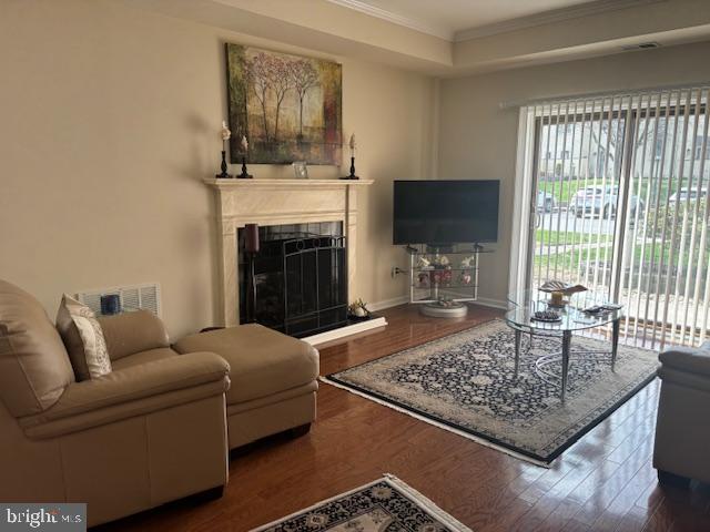 5 Greate Bay Drive Somers Point, NJ 08244 - Photo 23 of 62 a living room with furniture and a fireplace