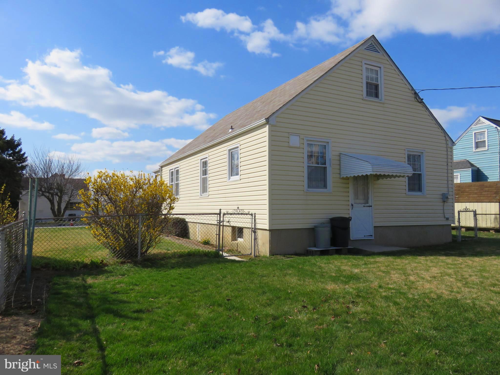 1804 Forrest Road Baltimore, MD 21234 - Photo 21 of 25 a view of a house with backyard