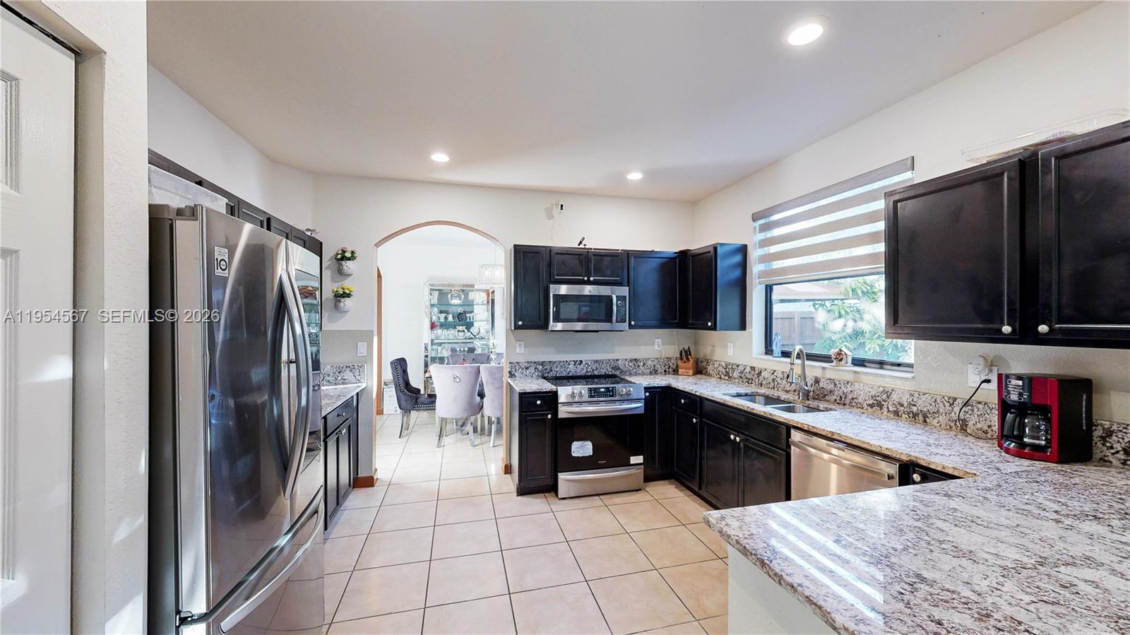 174 Southeast 35th Avenue Homestead, FL 33033 - Photo 17 of 74