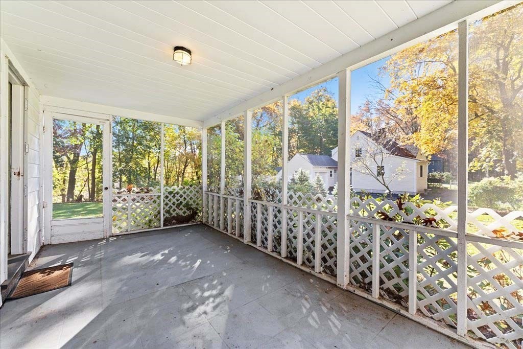23 Puritan Circle Springfield, MA 01119 - Photo 2 of 29