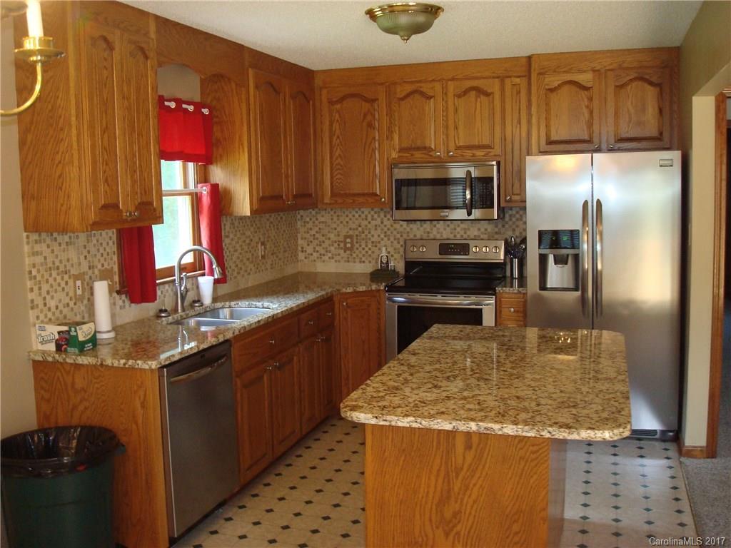 722 Rhyne Road Clover, SC 29710 - Photo 11 of 22