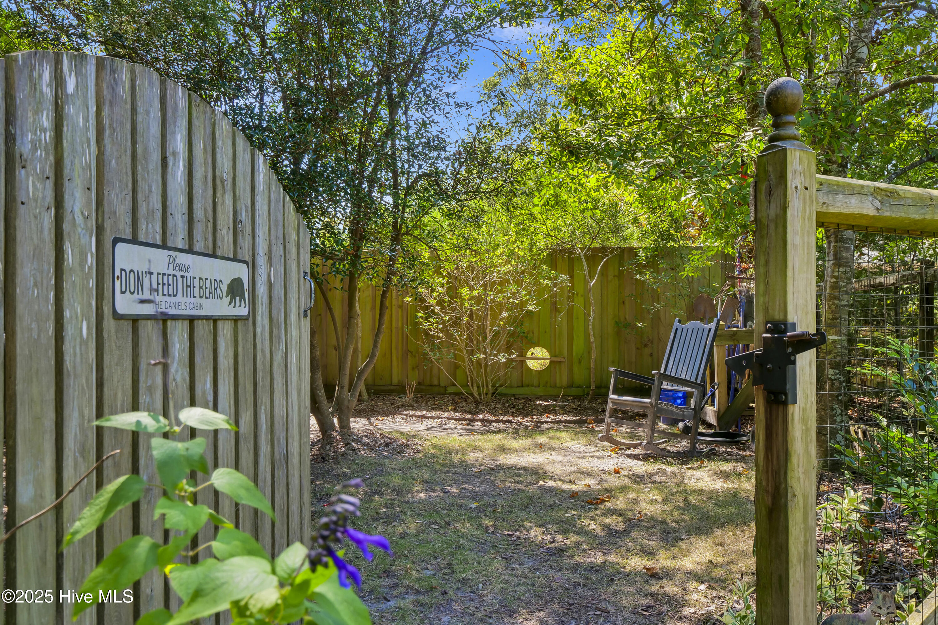 115 Dolphin Drive Hampstead, NC 28443 - Photo 18 of 28 P2422785