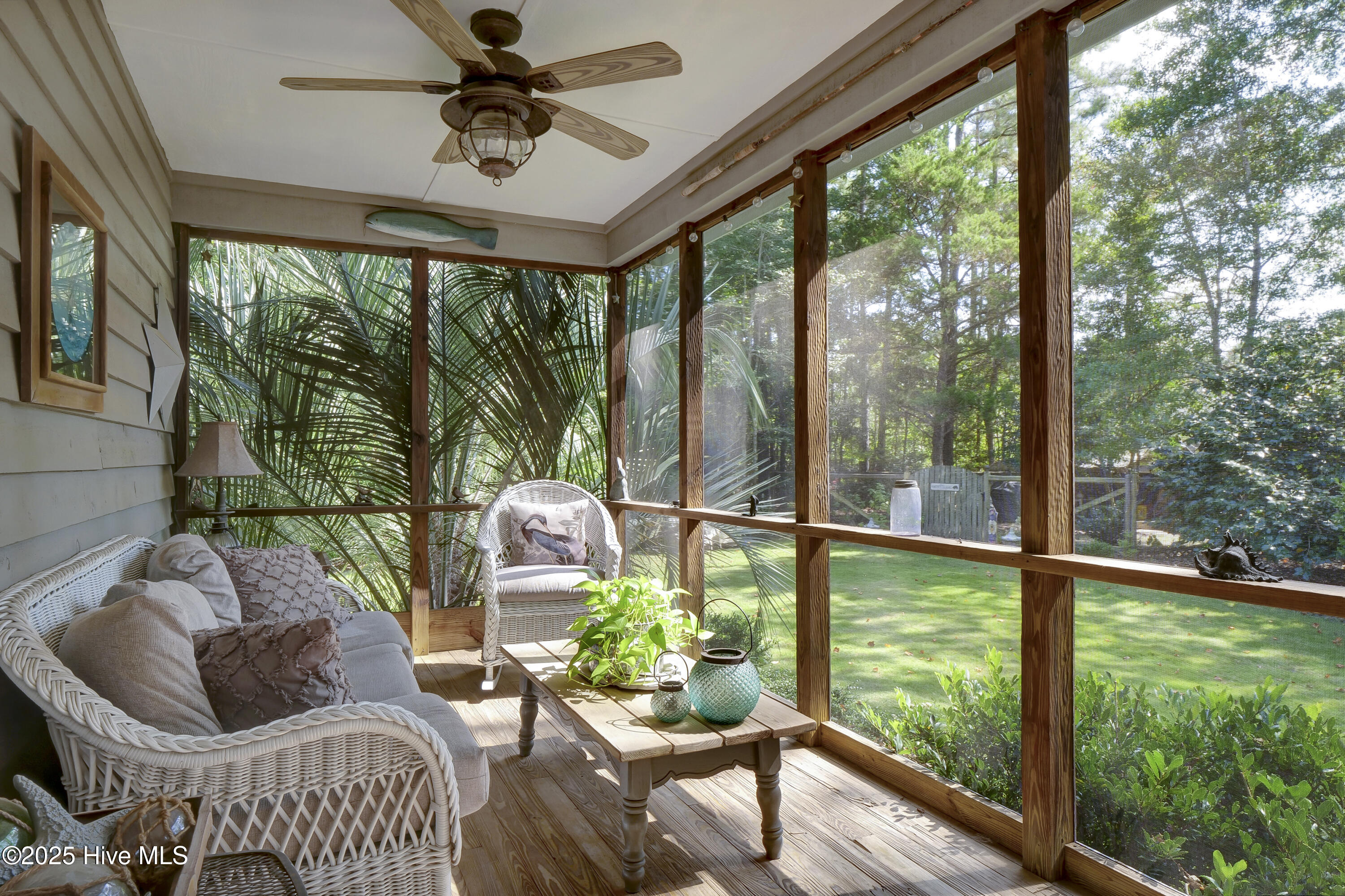 115 Dolphin Drive Hampstead, NC 28443 - Photo 6 of 28 P2433051