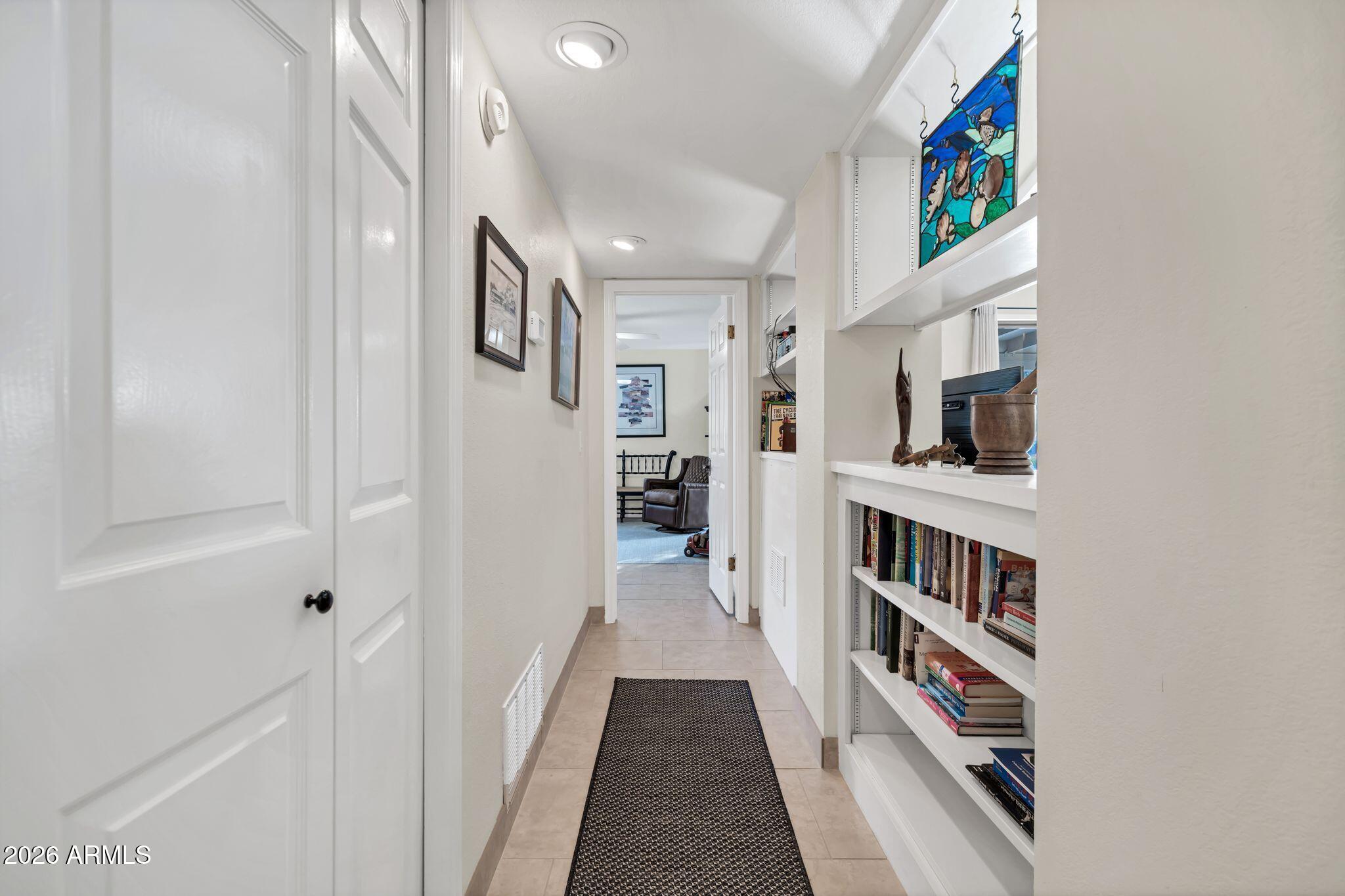 26445 North Avenida Del Ray Rio Verde, AZ 85263 - Photo 36 of 40 Hallway to Primary suite