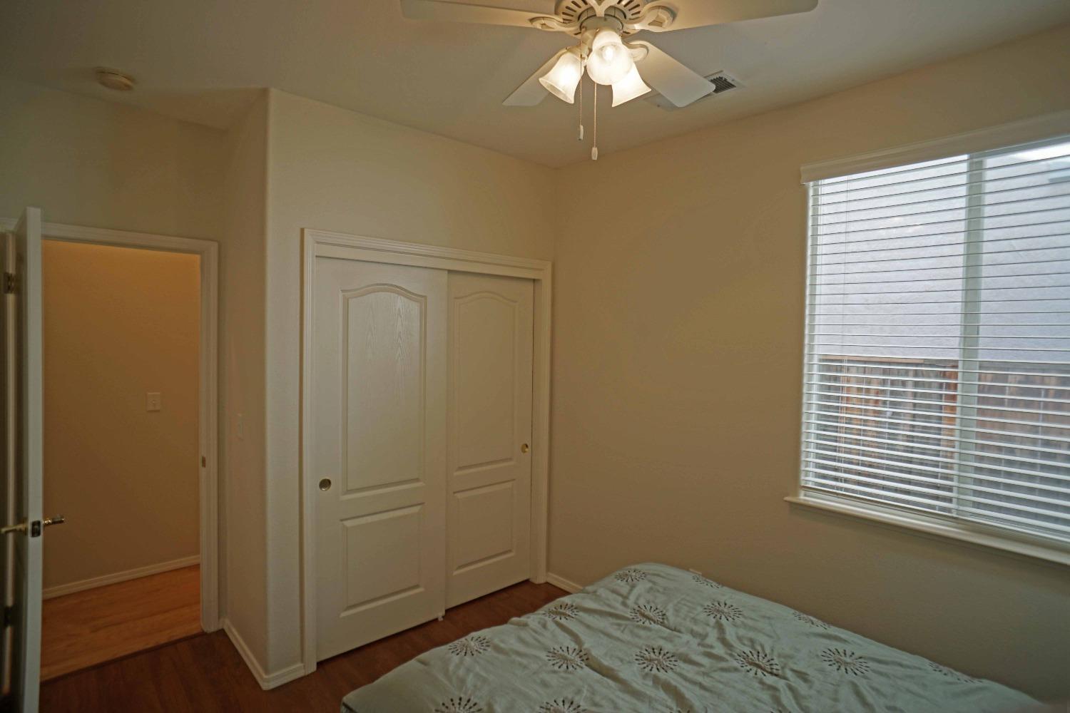 618 West Lisbon Lane Clovis, CA 93619 - Photo 13 of 26