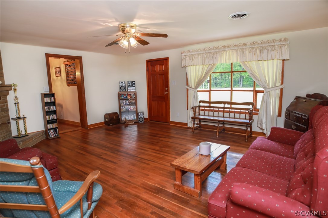6686 Miller Road Henrico, VA 23231 - Photo 3 of 49 Gallery Image 3